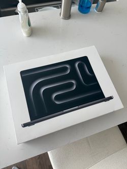 MacBook Pro 2023 M3 Pro 14” 18GB RAM/ 512GB SSD