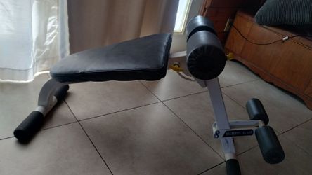 Abdominal exercise bench
