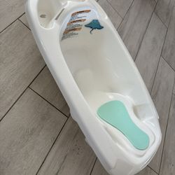 Baby Bath Tub, Hangers 
