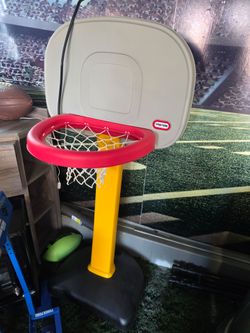 Kids basketball court