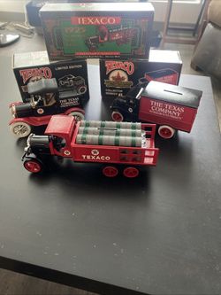 Texaco Ertl Diecast Coin Bank Set