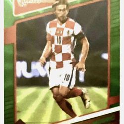 2021-22 Donruss Soccer LUKA MODRIC Road to Qatar Green Laser SP #37 Croatia