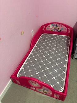 Delta Children Bed