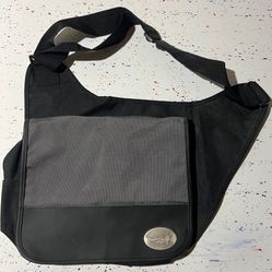 Crossbody messenger / lab top 