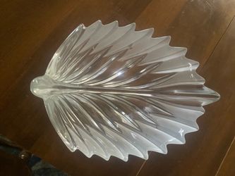 Vintage Walther-Glas crystal leaf bowl