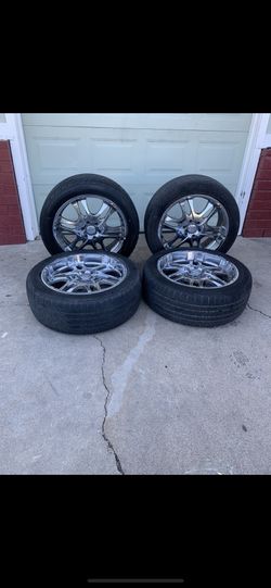 Tires And Rims 285 / 45 R22