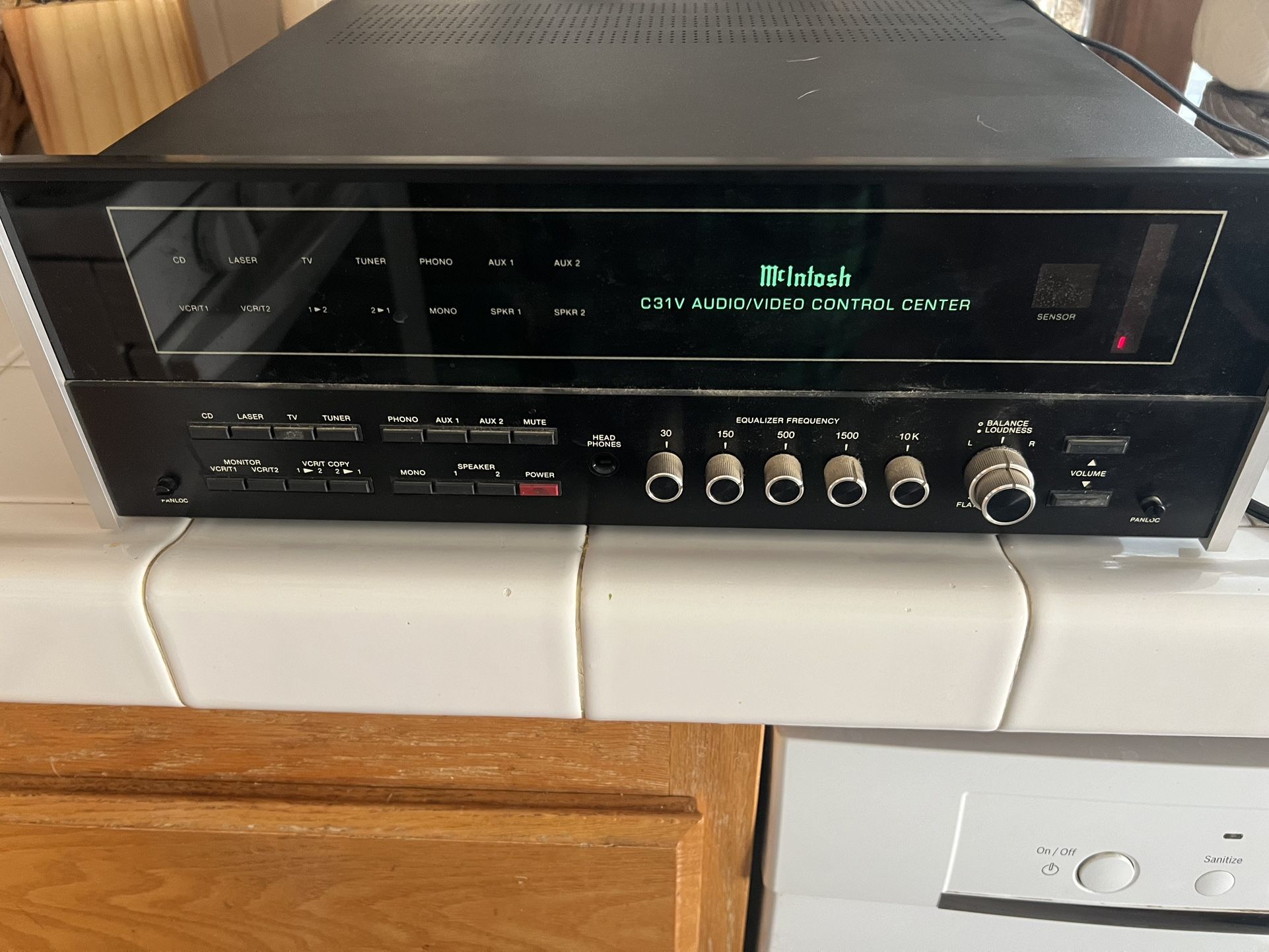 McIntosh C31v Pre Amplifier Works Great