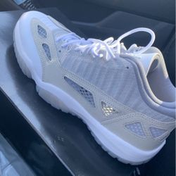 10.5 Jordan 11 Low IE 