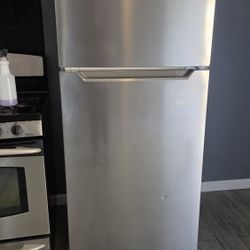 Fridge ONLY One Year Old.