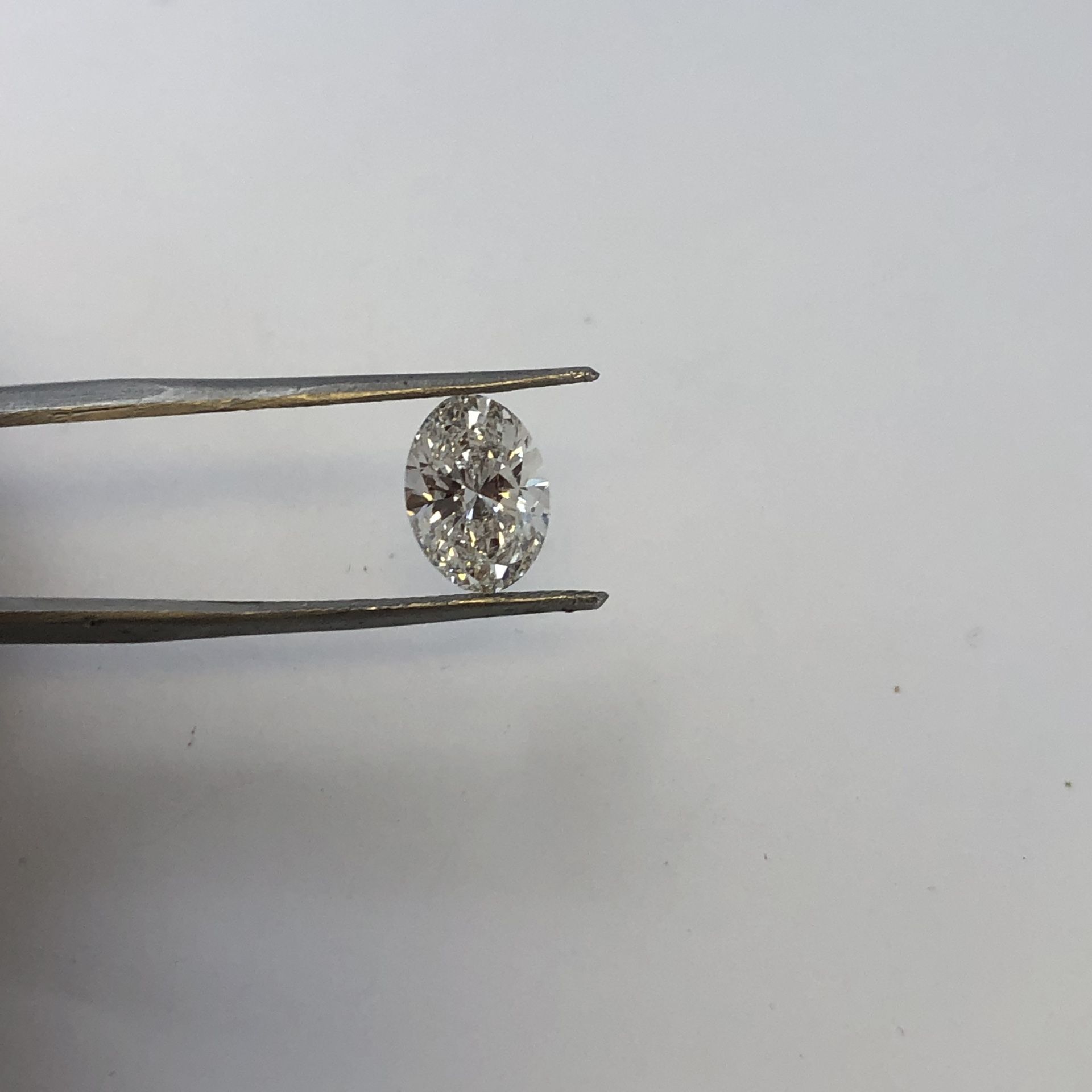 2.44ct Oval Lab Grown Diamond G Vs1 Igi Certified