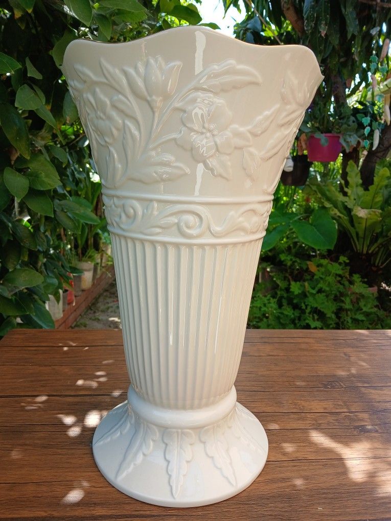 Lenox porcelain vase
