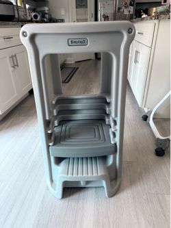 Simplay 3 toddler tower