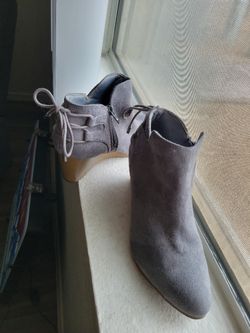 Womens Ankle Boots - SIZE 7