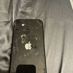 Phone 11 / Beats Headphones / Apple Watch 5 