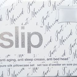 Slip "Just married" Pillow Case Set