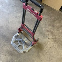 Folding dolly