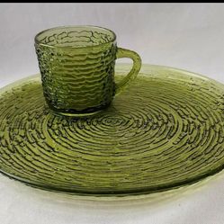 Set Of 4 Glasses And Plates 1966 Anchor Hocking 