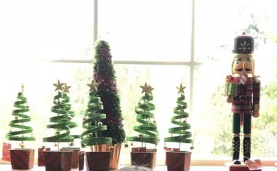 5 small tree decorations . About 4-5 inches tall
