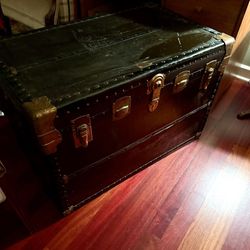 Vintage Steamer Travel Trunk 