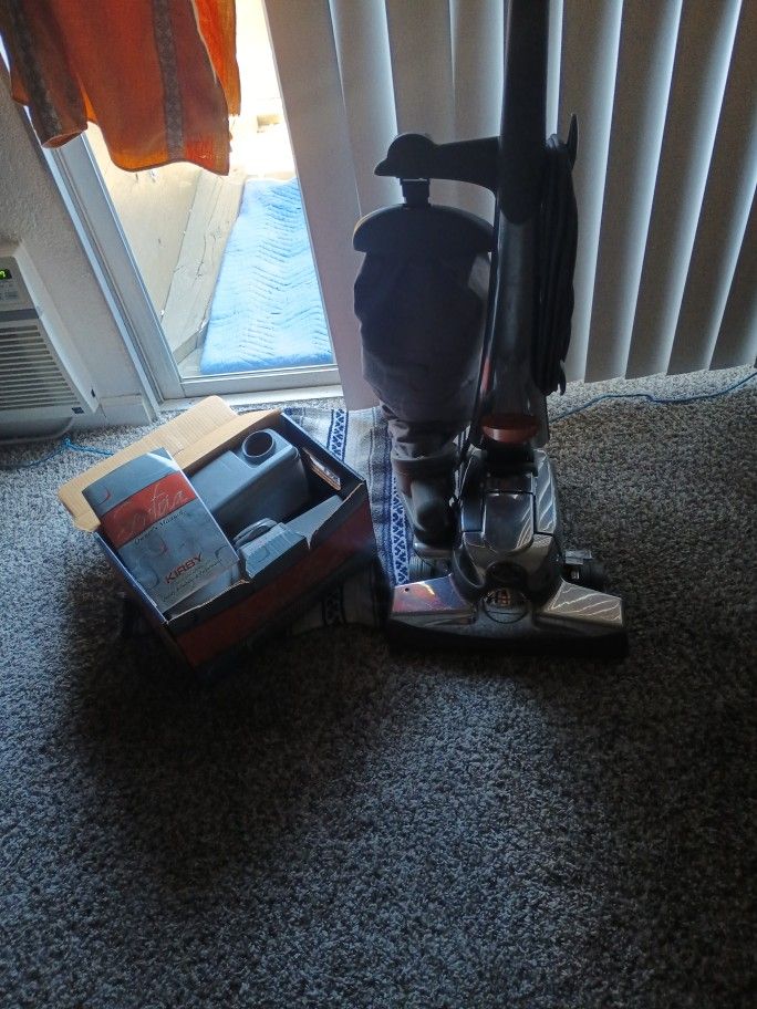 Kirby Vacuum / Shampooer