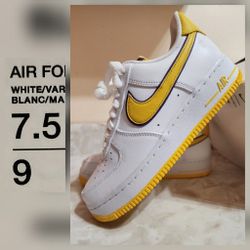 Nike Air Force 1 Low Retro QS 