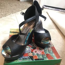 Wedges Black   Size 7
