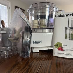 Cuisinart Pro Custom11 Food Processor