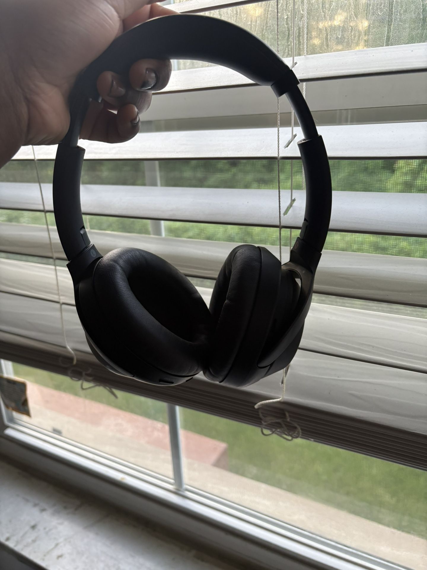 Sony - WH1000XM4 Wireless Noise-Cancelling Over-the-Ear Headphones - Midnight Blue
