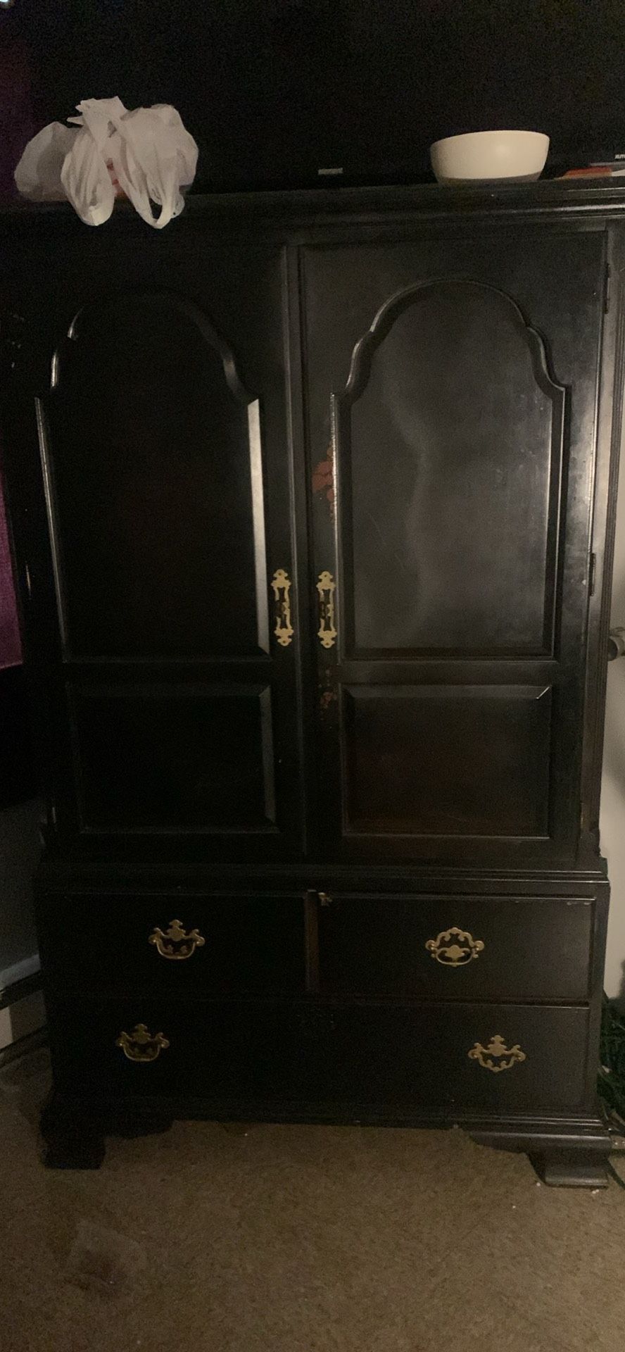 Dresser/chest