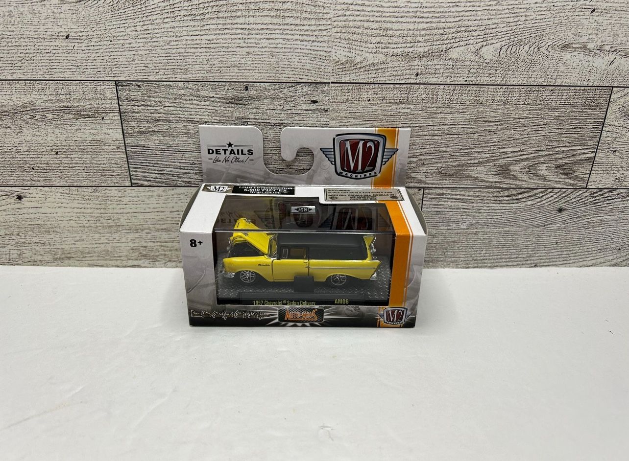M2 Machines Auto Mods Yellow / Black ‘1957 Chevrolet Sedan Delivery AM06 • Die Cast Metal • Made in China Scale 1:64