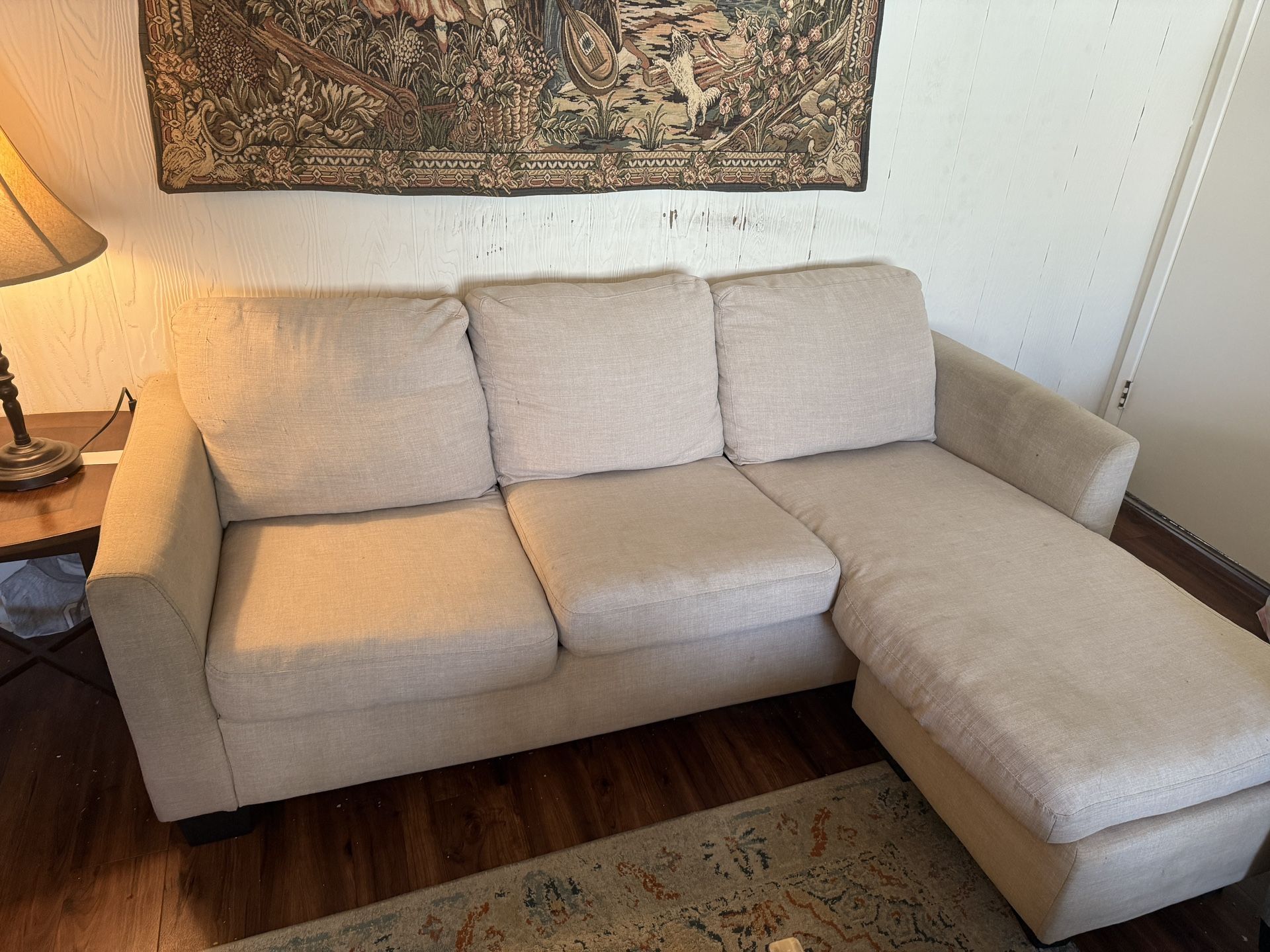 Versatile Sectional Sofa w/ Reversible Chaise