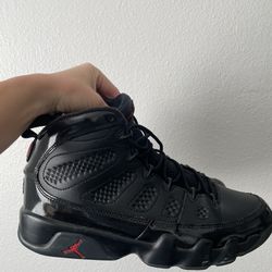 Air Jordan Retro Black And Red 10,5 Size 