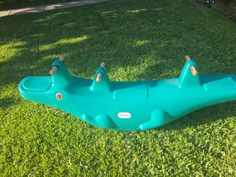 Little Tikes Disnour 3 kids fit 95