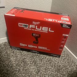 Milwaukee M18 FUEL 2967-21B Series High-Torque Impact Wrench with Friction Ring Kit, Battery Included