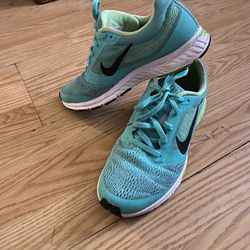 TENIS  NIKE  NÚMERO  # 7 DE  MUJER  