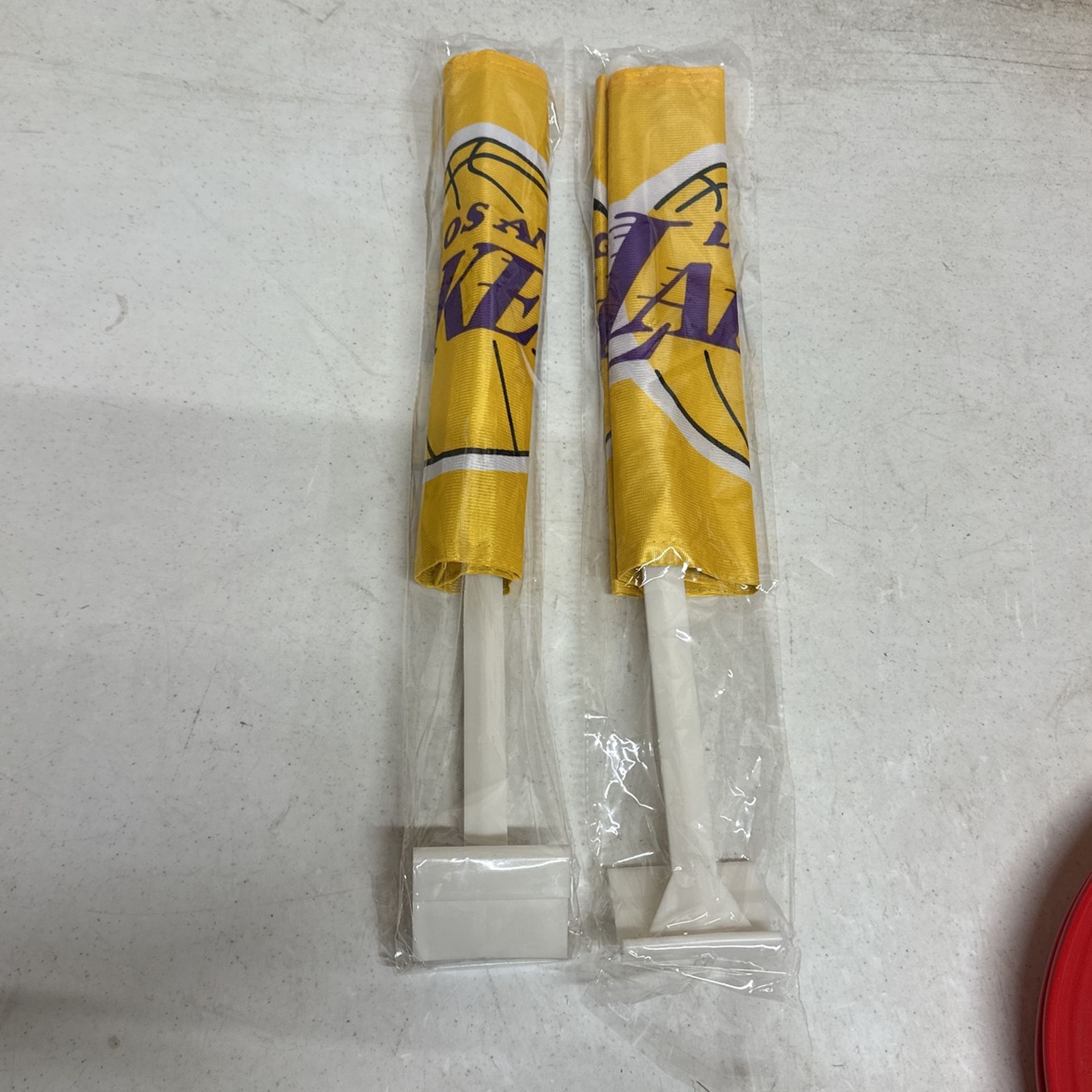 2 Lakers car window flags new