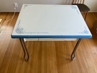 Dining / Kitchen Vintage Table