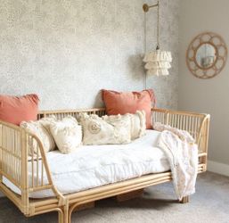Day bed with mattress