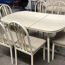 36”x59”x29”h Metal And Wood Dining Table With Good Condition 6Chairs