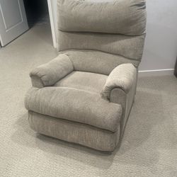 MOVING SALE- Recliner Ashley Furniture 