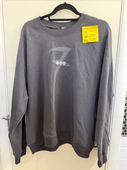 Authentic BTS ARIRANG tour merch 7 sweatshirt US exclusive XL