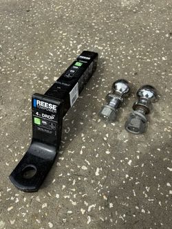 Reese 2" Receiver Hitch with 2@ 2" balls