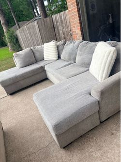 Sectional couch