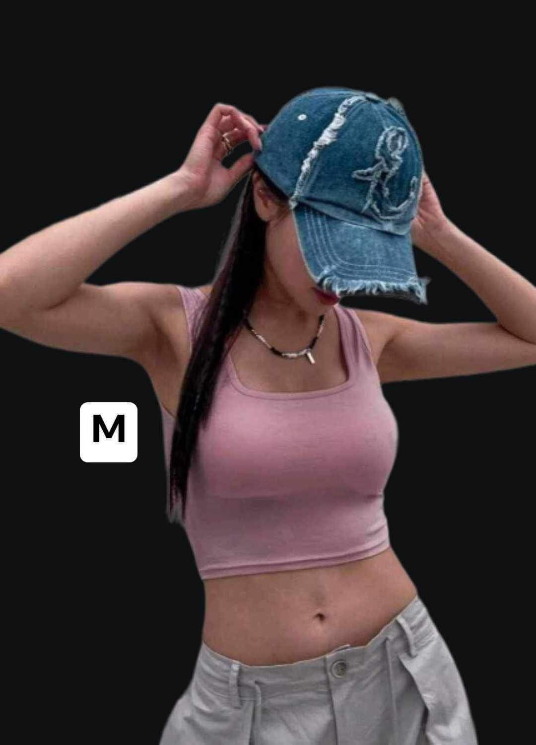 New Women’s Top Size Medium