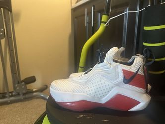  LeBron Soldier 14 Basketball Shoes	 Size 8 Men