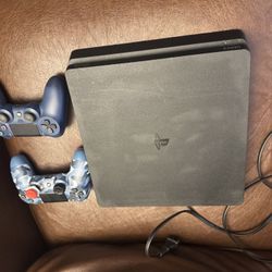 Ps4 Slim Good Condition (read Description) 
