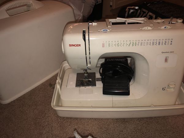 Singer Quantum 2623 Sewing Machine for Sale in Glendora, NJ - OfferUp