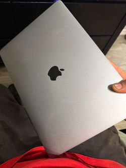 Apple MacBook Laptop Silver
