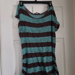 Anabelle size small maternity shirt Striped 