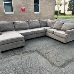 ( Free Delivery ) Ashley Large Gray Sectional Couch